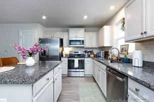 4231 Mackinnon Dr, Charlotte, NC 28214 - Photo 15