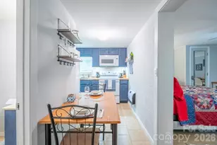 2777 Hickory Nut Gap Rd, Newland, NC 28657 - Photo 5