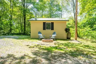 2777 Hickory Nut Gap Rd, Newland, NC 28657 - Photo 23