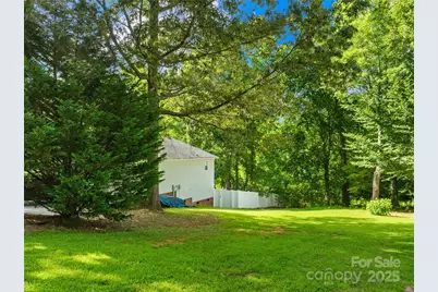 401 Brookfield Drive, Statesville, NC 28625 - Photo 7