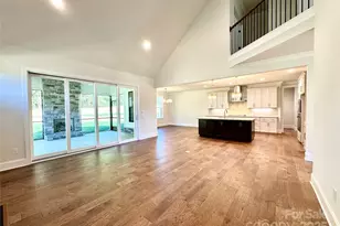 125 Crestview Ln, Troutman, NC 28166 - Photo 5