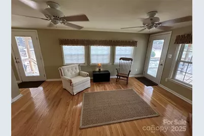 122 Maple Street, New London, NC 28127 - Photo 5