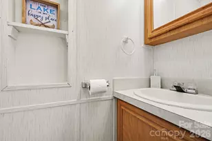 122 Maple St, New London, NC 28127 - Photo 15