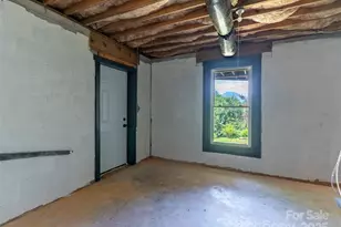 81 Garnet Dr, Leicester, NC 28748 - Photo 37