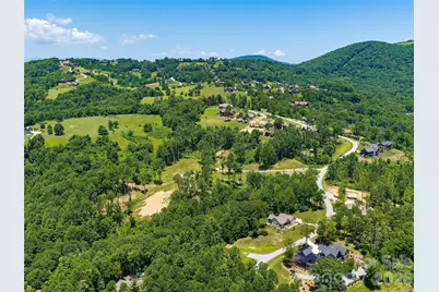 620 Dancing Bear Drive #195, Hendersonville, NC 28792 - Photo 17