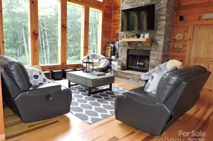 103 Chucks Ln, Bakersville, NC 28705 - Photo 3