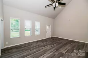 131 Clearview Rd, Statesville, NC 28625 - Photo 3