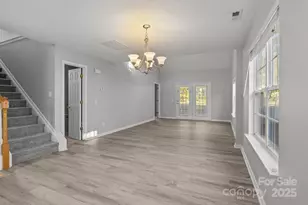 2723 Rozzelles Landing Dr, Charlotte, NC 28214 - Photo 5