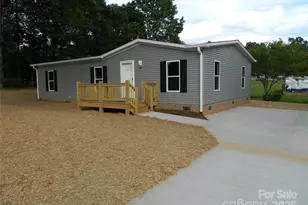 1909 Parkwood Dr, Lenoir, NC 28645 - Photo 23