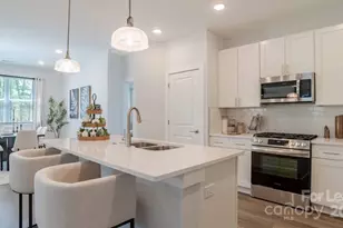 8629 Chagrin Dr, Cornelius, NC 28031 - Photo 3