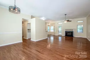 135 Woodstork Cove Dr, Mooresville, NC 28117 - Photo 5