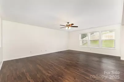 9508 Weston Woods Lane, Charlotte, NC 28216 - Photo 5