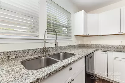 9508 Weston Woods Lane, Charlotte, NC 28216 - Photo 11