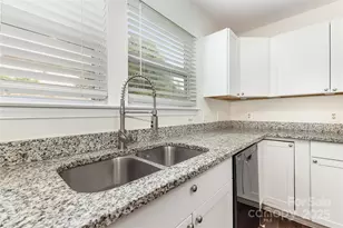 9508 Weston Woods Ln, Charlotte, NC 28216 - Photo 11