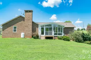 1633 Jamestown Rd, Morganton, NC 28655 - Photo 31