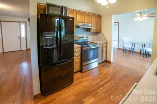 1633 Jamestown Rd, Morganton, NC 28655 - Photo 7