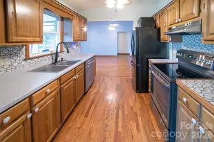 1633 Jamestown Rd, Morganton, NC 28655 - Photo 7