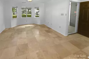 2210 Sumner Green Ave, Charlotte, NC 28203 - Photo 13