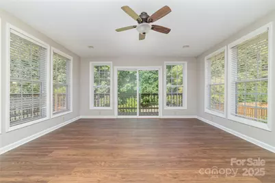 3936 Yorkford Drive, Charlotte, NC 28269 - Photo 9