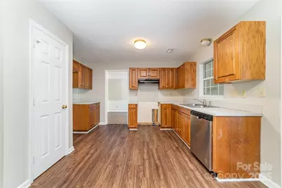 3936 Yorkford Drive, Charlotte, NC 28269 - Photo 5