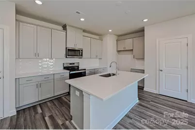 1433 Wildflower Street, Newton, NC 28658 - Photo 5