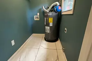 152 Mountain View St, Forest City, NC 28043 - Photo 7