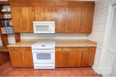 312 Lister Road, Landrum, SC 29356 - Photo 17