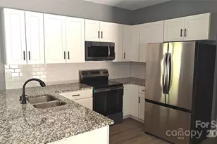 308 N Boyce St, Gastonia, NC 28052 - Photo 9