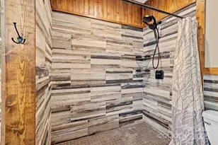 211 Wimbledon Ct, Leicester, NC 28748 - Photo 21