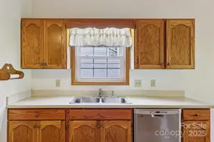 110 Pinellas Ln, Waynesville, NC 28785 - Photo 15