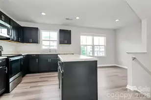 6320 Cutwater Cir, Charlotte, NC 28269 - Photo 9