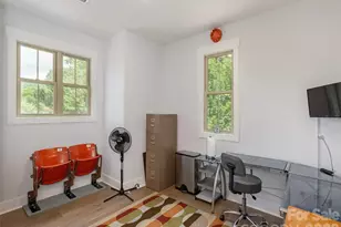 37 Thornes Ln, Asheville, NC 28805 - Photo 23