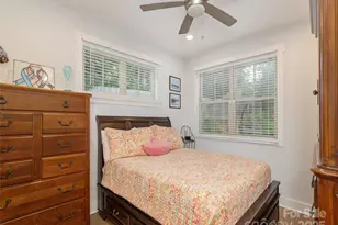 37 Thornes Ln, Asheville, NC 28805 - Photo 17