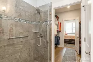 37 Thornes Ln, Asheville, NC 28805 - Photo 21