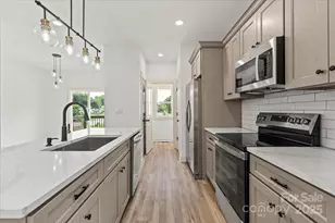 431 W Norment Ave, Gastonia, NC 28052 - Photo 3