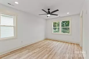 431 W Norment Ave, Gastonia, NC 28052 - Photo 9