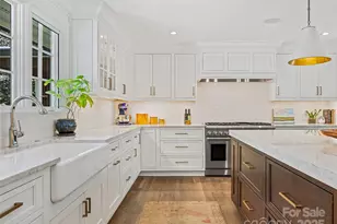 13 Robinhood Rd, Asheville, NC 28804 - Photo 17