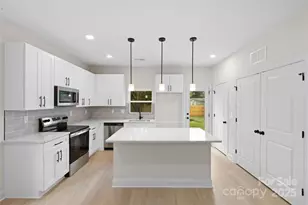 7813 Casa Loma Rd, Charlotte, NC 28269 - Photo 7