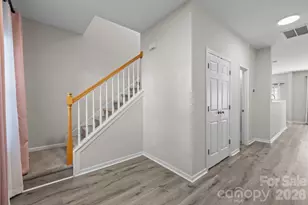 482 Delta Dr, Fort Mill, SC 29715 - Photo 3