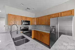 482 Delta Dr, Fort Mill, SC 29715 - Photo 5