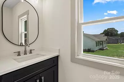 439 W Norment Avenue, Gastonia, NC 28052 - Photo 13