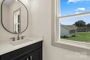 439 W Norment Ave, Gastonia, NC 28052 - Photo 13