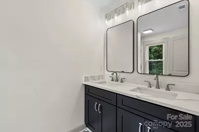 439 W Norment Avenue, Gastonia, NC 28052 - Photo 11