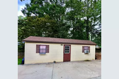 3245 15th Street NE, Hickory, NC 28601 - Photo 3