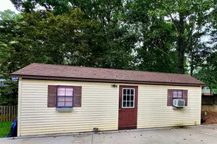 3245 15th St NE, Hickory, NC 28601 - Photo 3