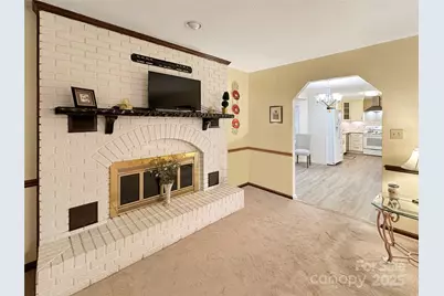 3245 15th Street NE, Hickory, NC 28601 - Photo 5