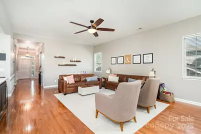 2422 Orofino Court, Charlotte, NC 28269 - Photo 9