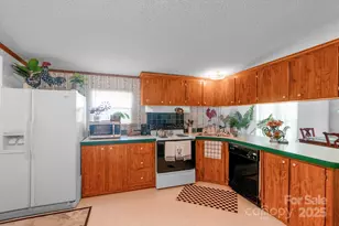 1827 Brown Rd, Richburg, SC 29729 - Photo 3