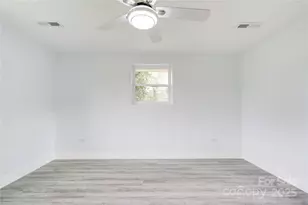 245 E College Ave, Shelby, NC 28152 - Photo 9