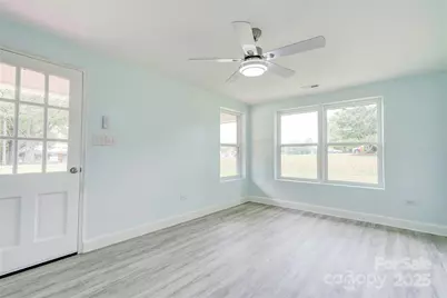 245 E College Avenue, Shelby, NC 28152 - Photo 21